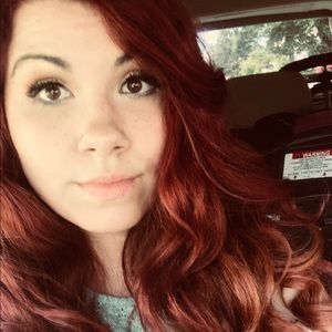 Meet your Posher, Celeste